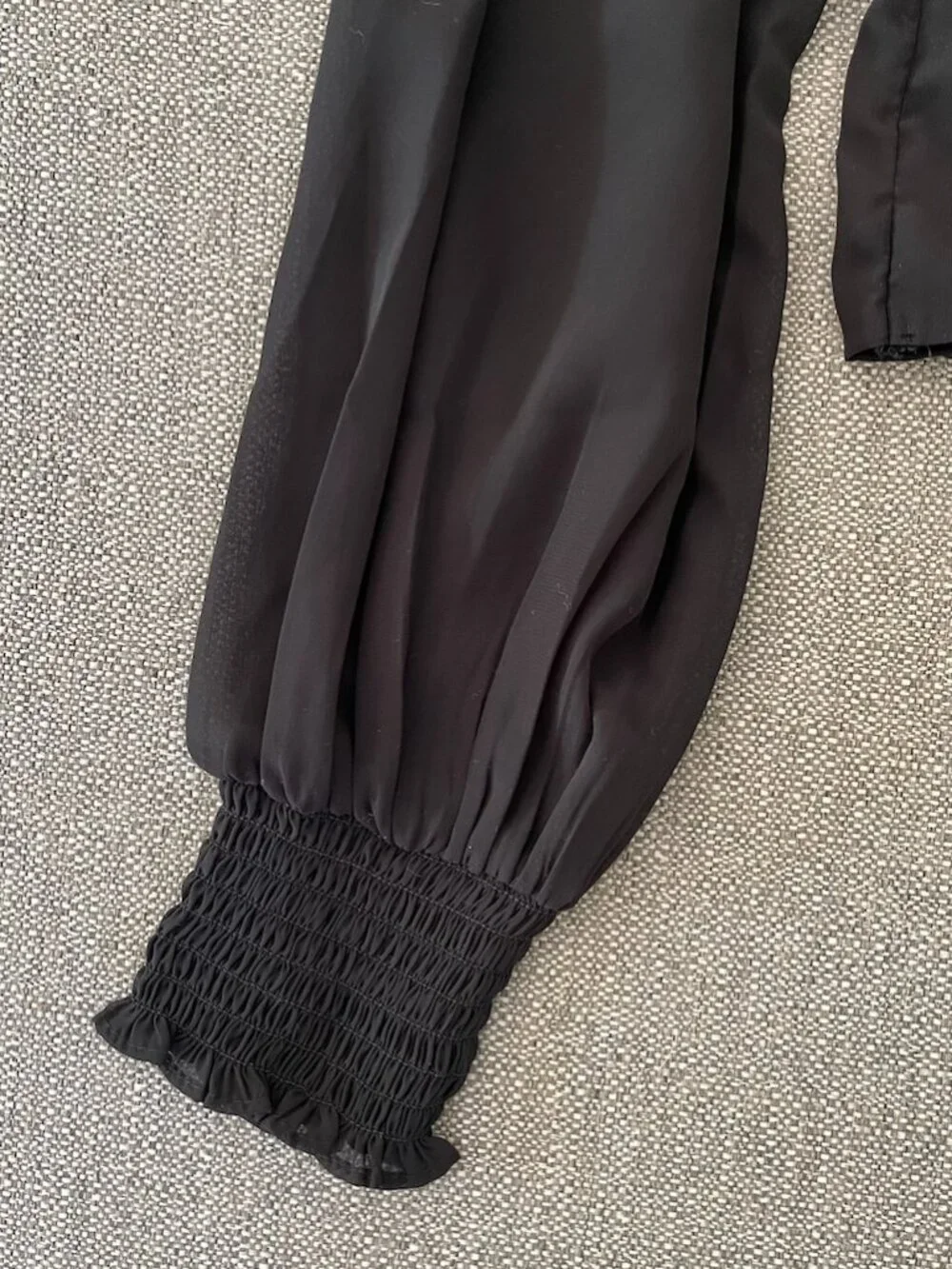 Abercrombie & Fitch Sz M Black Smocked Sheer Long Sleeve Crop Blouse Whimsigoth